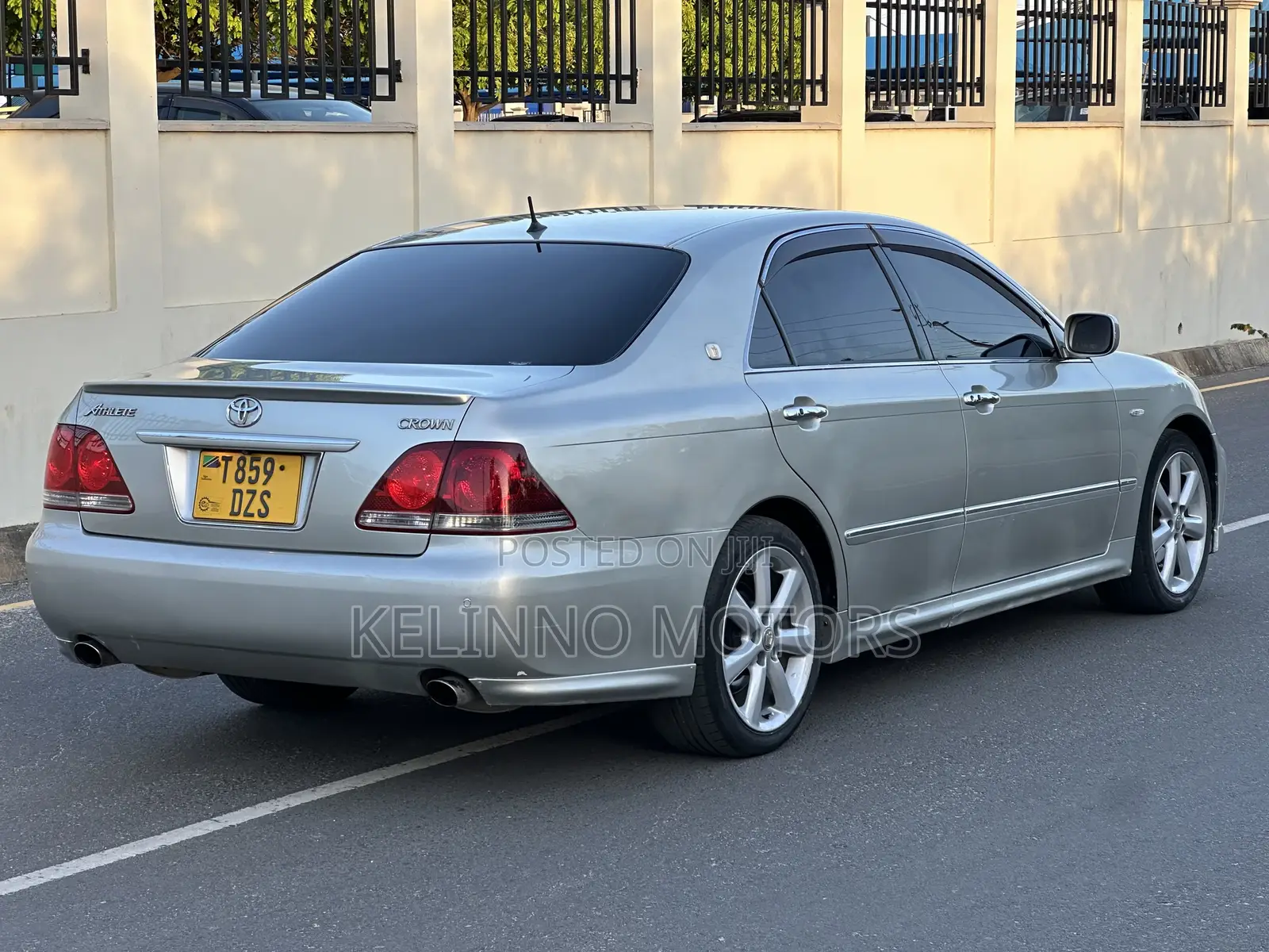 Toyota Crown 2004 Silver