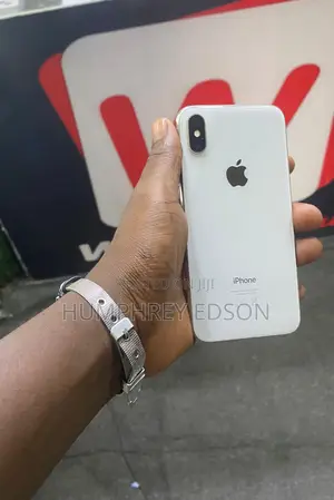Apple iPhone X 64 GB White