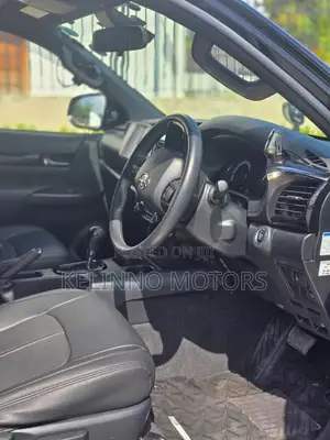 Toyota Hilux 2020 Black