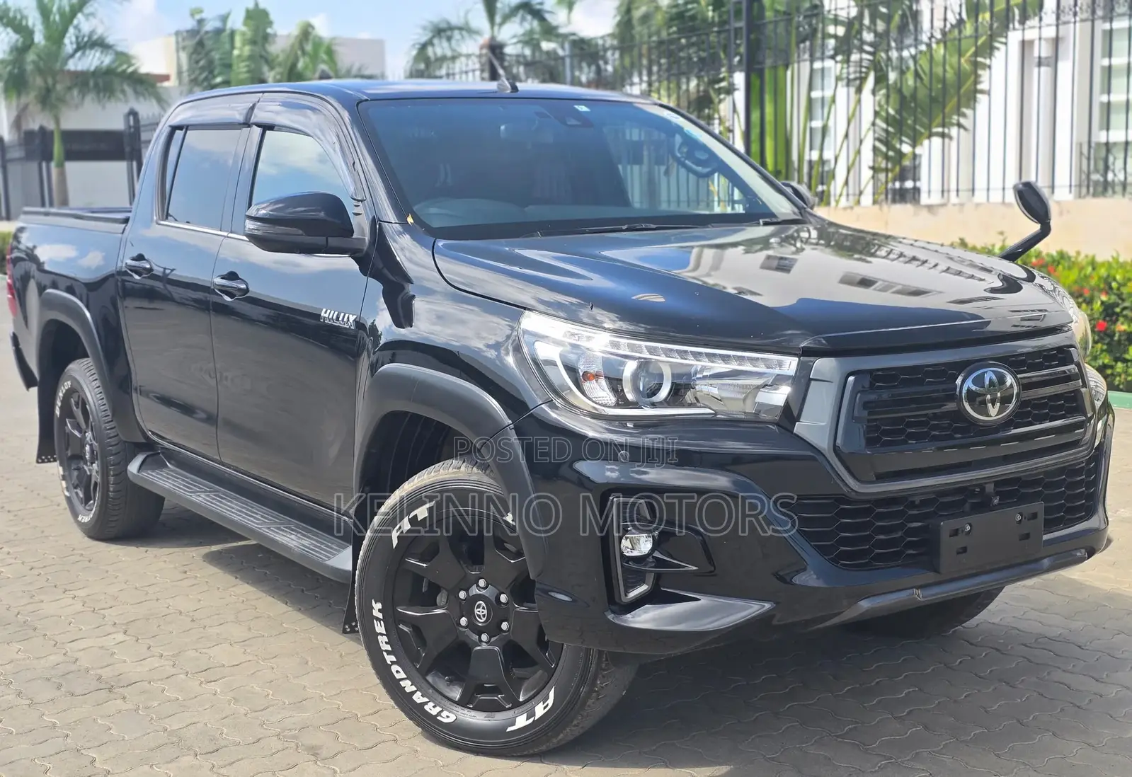 Toyota Hilux 2020 Black