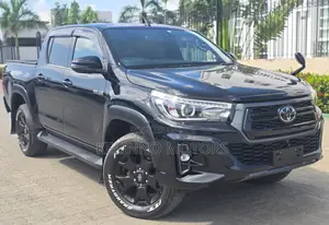 Toyota Hilux 2020 Black