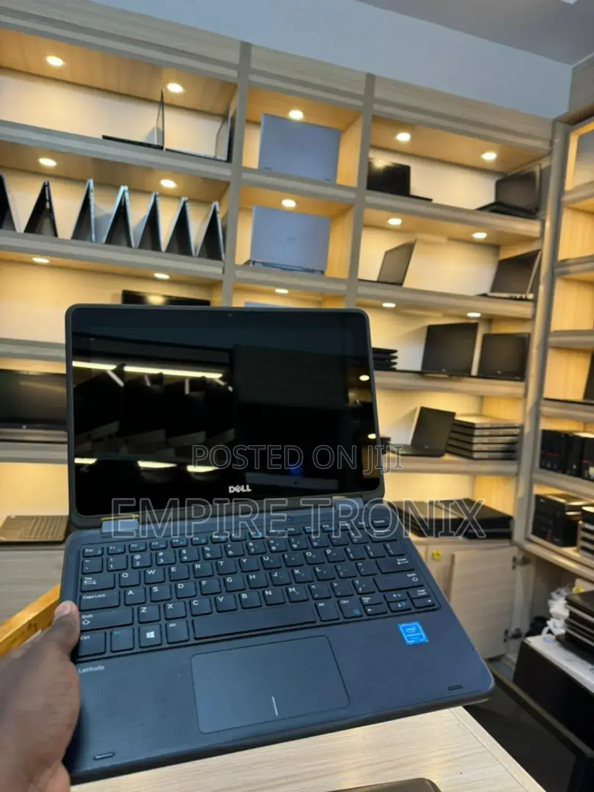 New Laptop Dell Latitude 3189 4GB Intel Celeron SSD 128GB