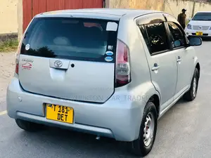 Toyota Passo 2005 Silver