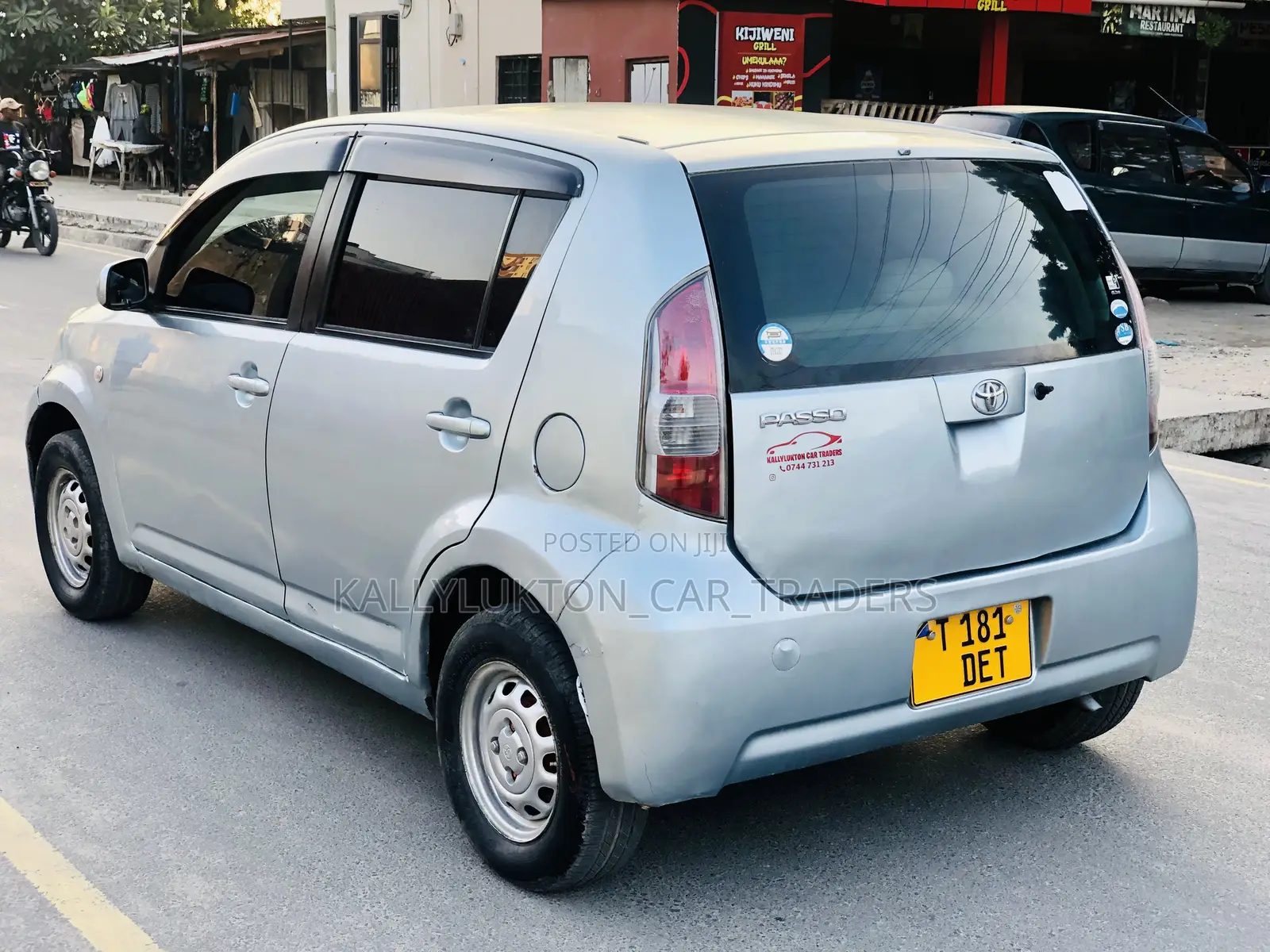 Toyota Passo 2005 Silver
