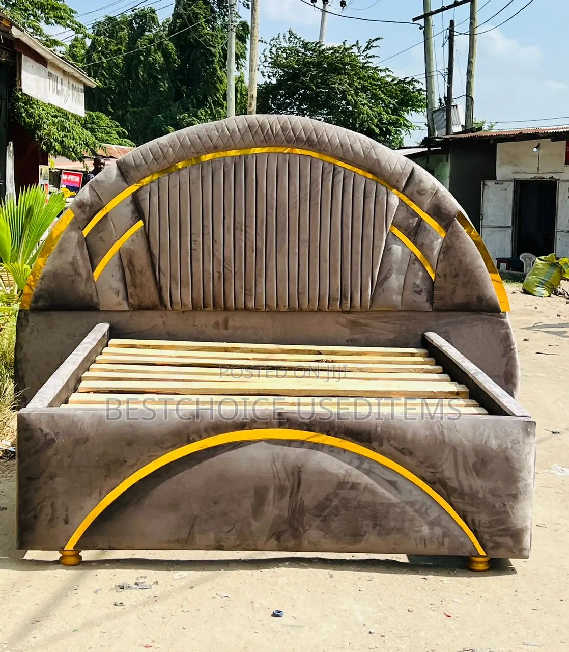 Kitanda Kizuri Sana Kipya Sio Used Bei Ni