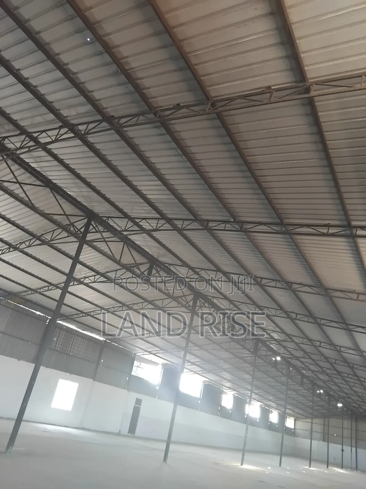 1400 SQM Warehouse in Tegeta
