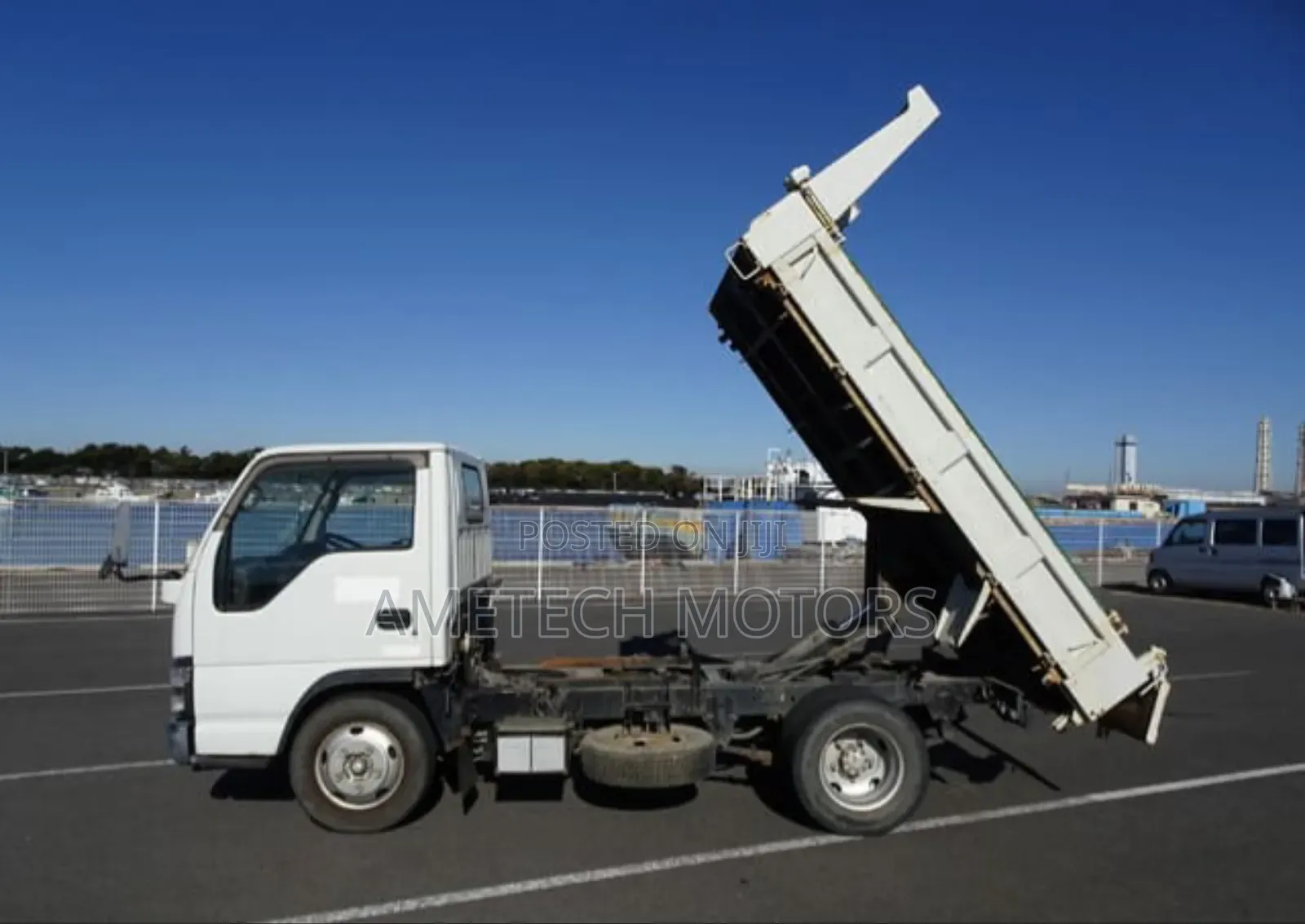 Isuzu Elf Truck
