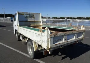 Isuzu Elf Truck