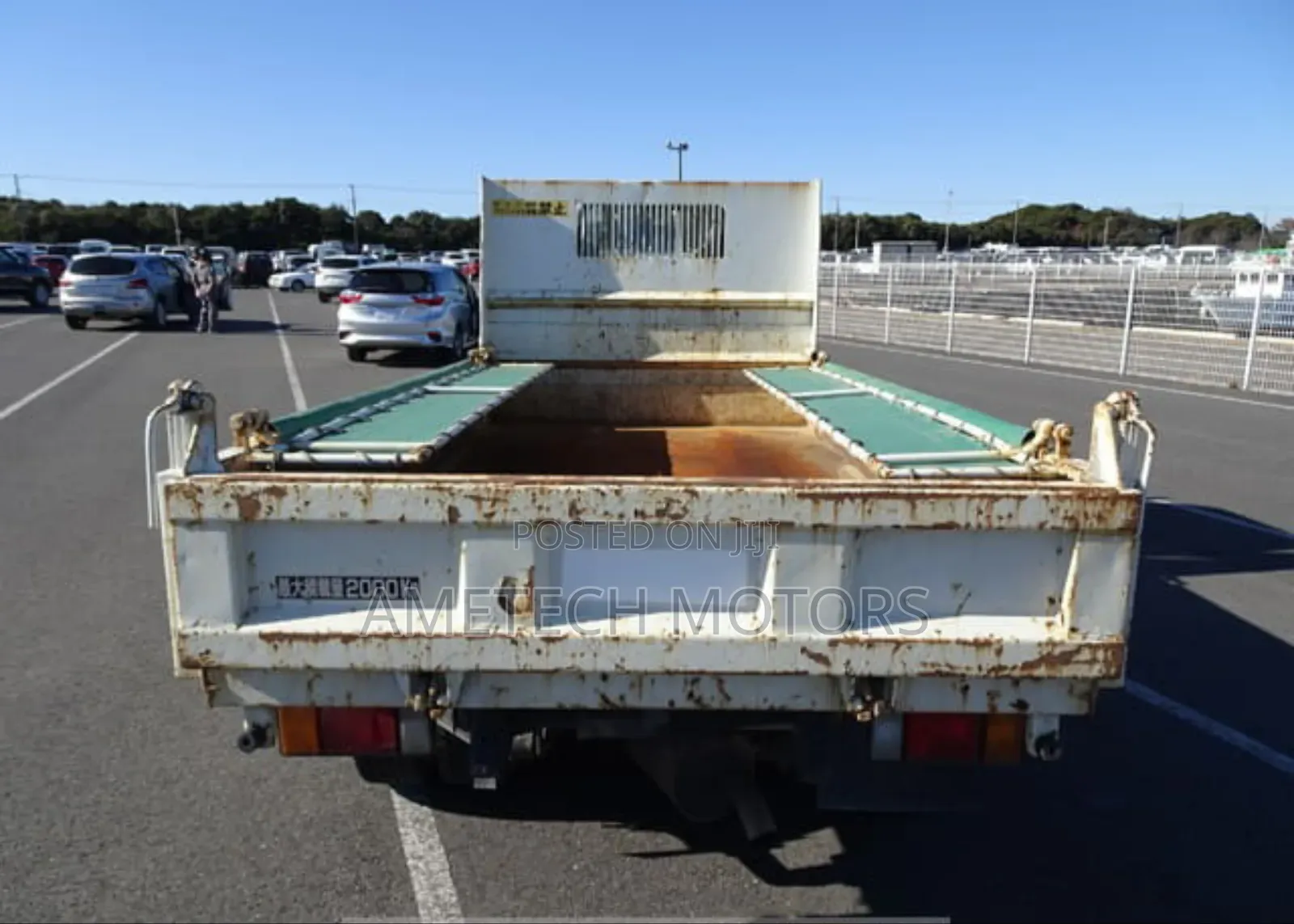 Isuzu Elf Truck
