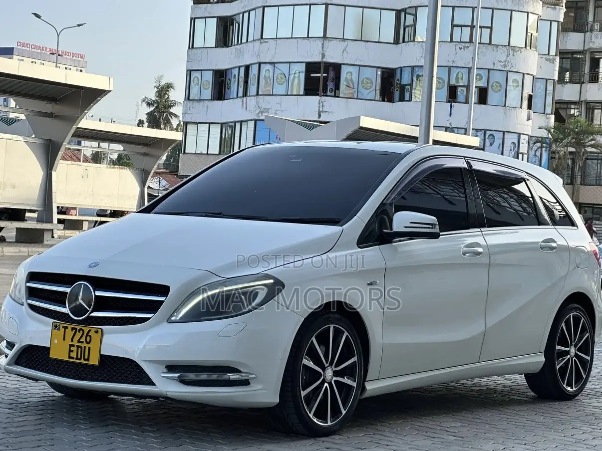 Mercedes-Benz B-Class 2012 White