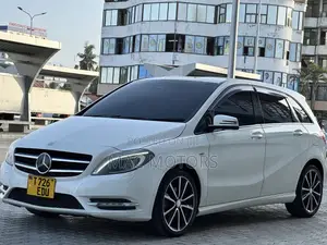 Mercedes-Benz B-Class 2012 White