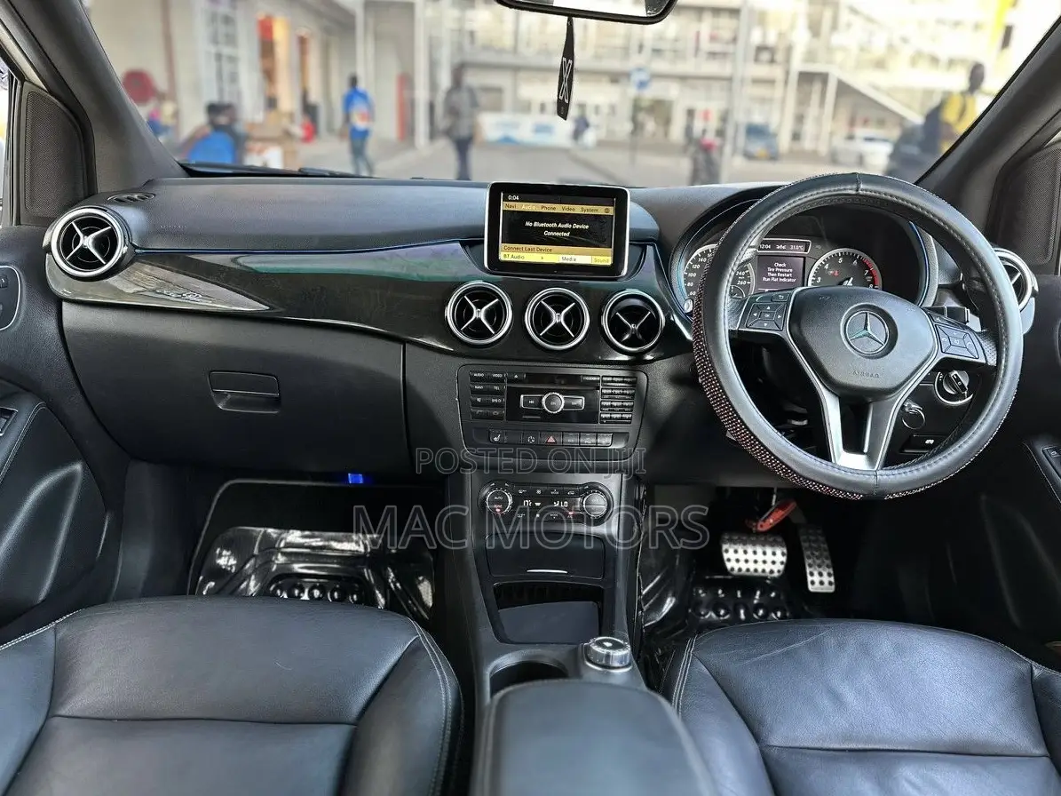 Mercedes-Benz B-Class 2012 White