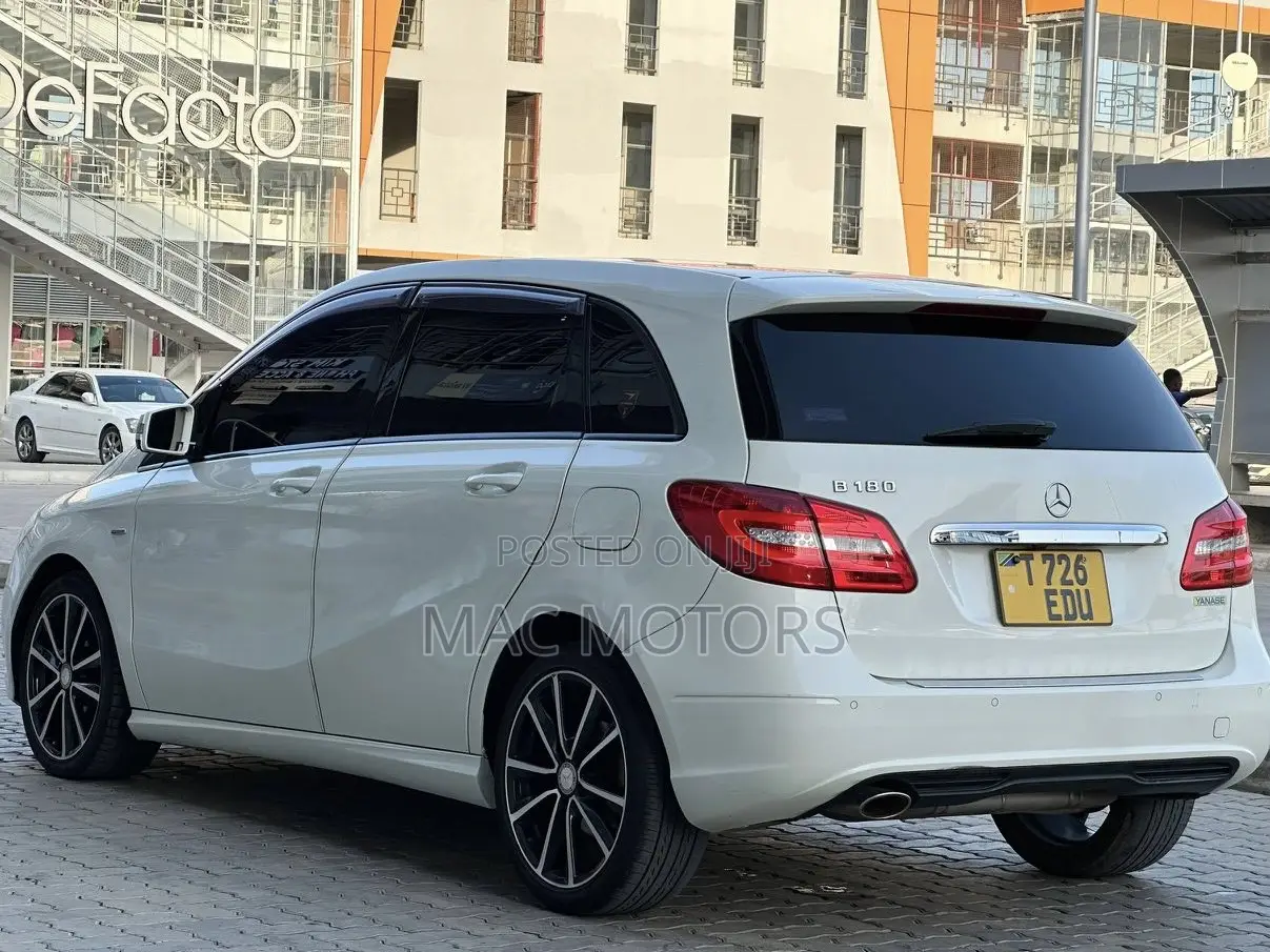 Mercedes-Benz B-Class 2012 White