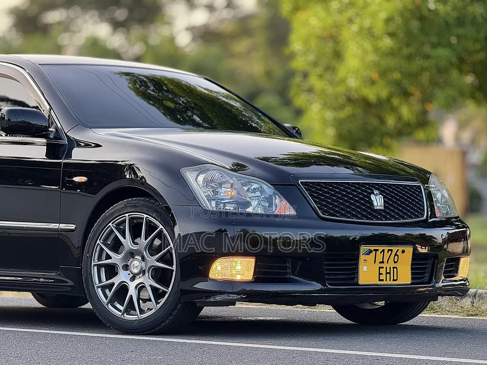 Toyota Crown Royale 2005 Black