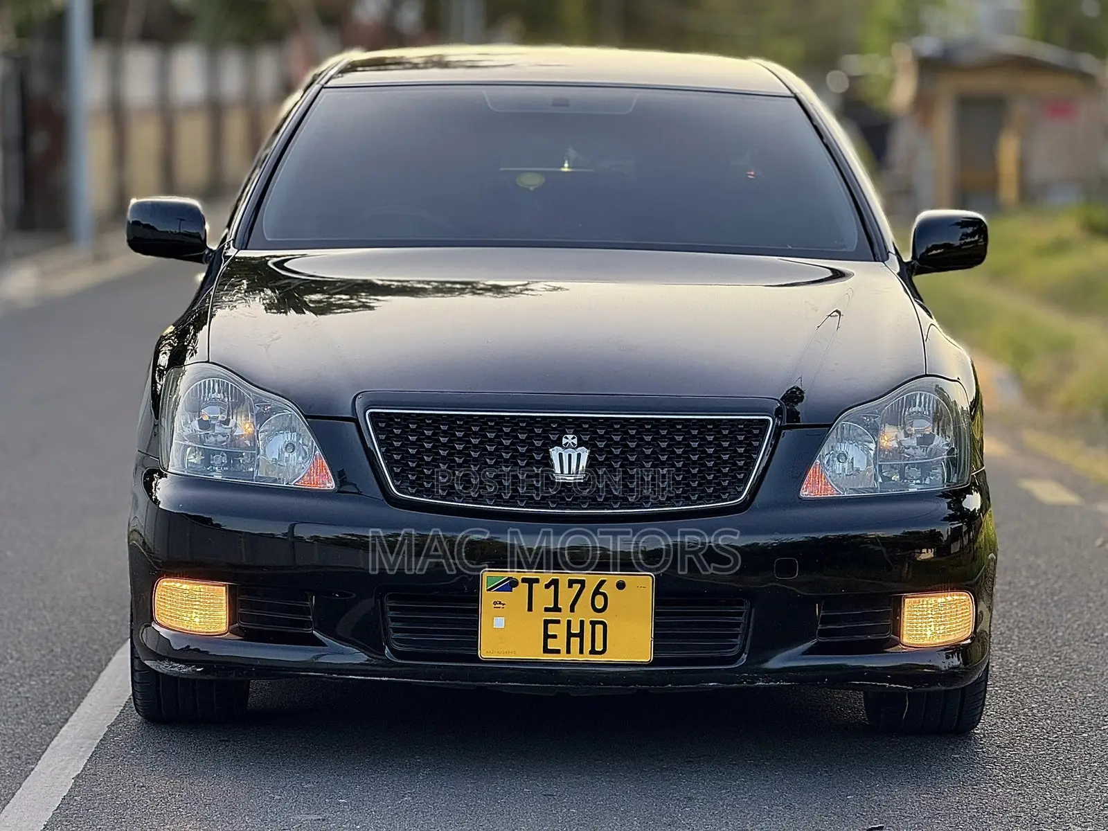 Toyota Crown Royale 2005 Black
