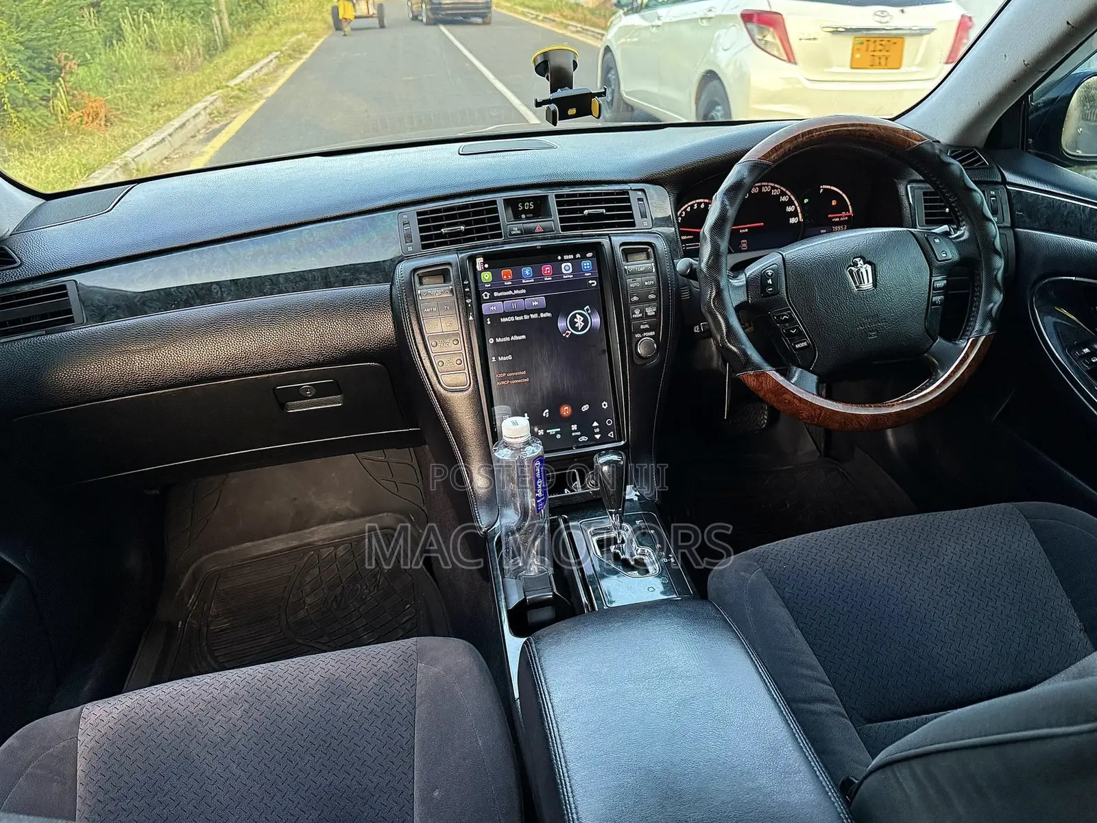 Toyota Crown Royale 2005 Black