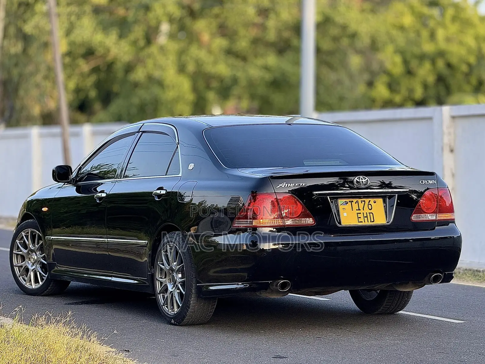 Toyota Crown Royale 2005 Black