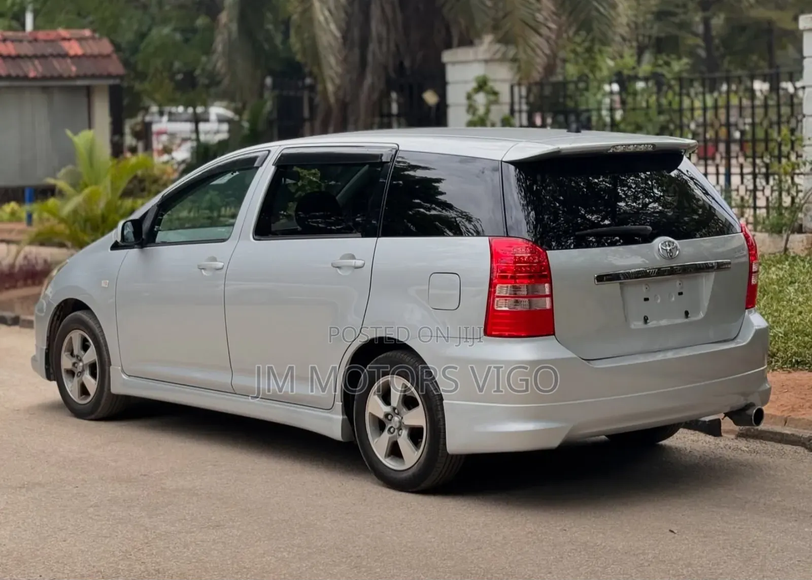 Toyota Wish 2004 Silver