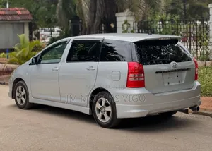 Toyota Wish 2004 Silver