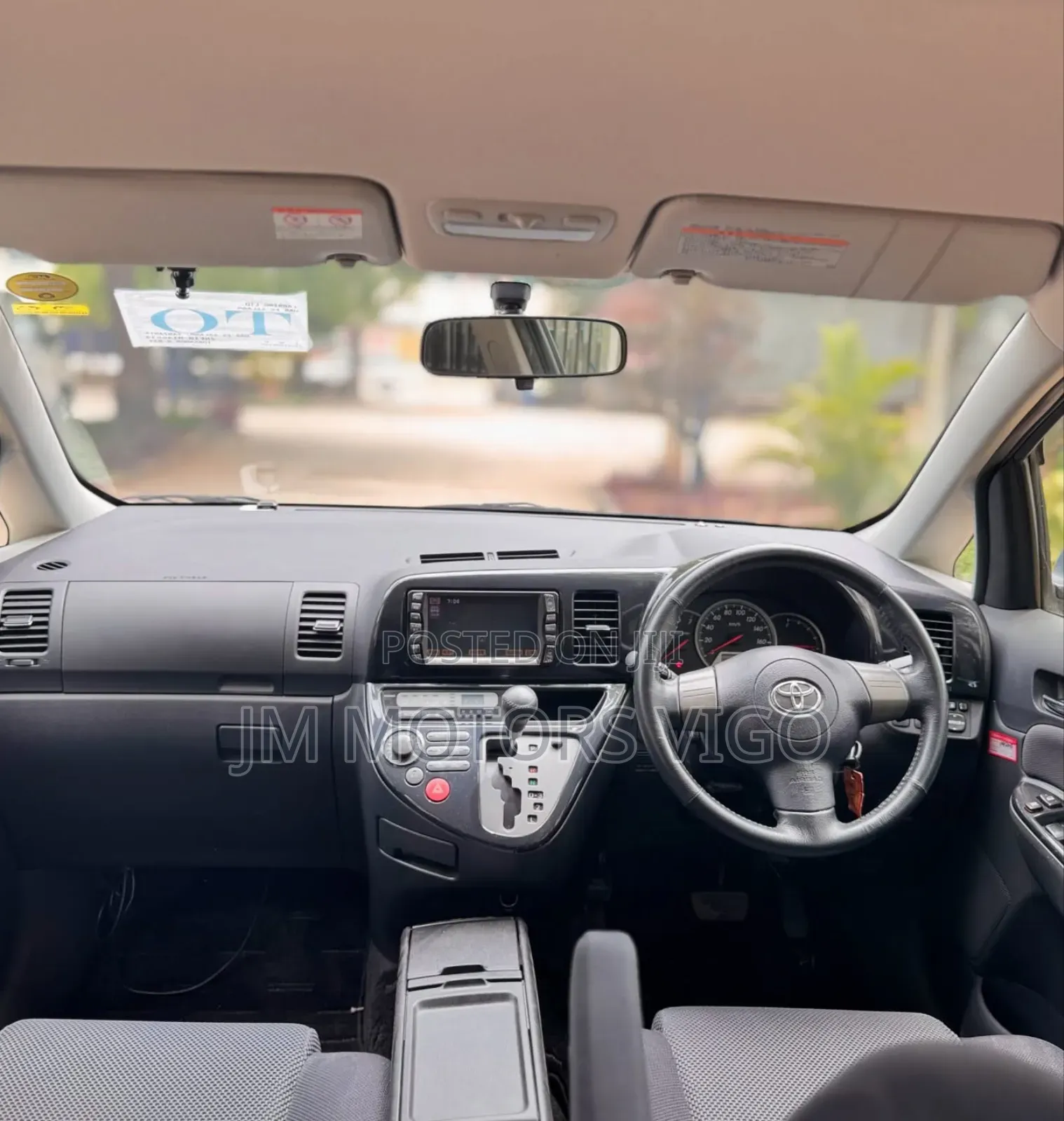 Toyota Wish 2004 Silver