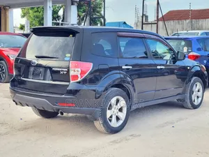Subaru Forester 2010 Black