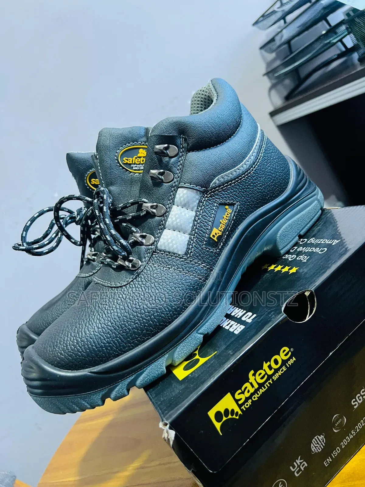 Safety Boots (Safe Toe )