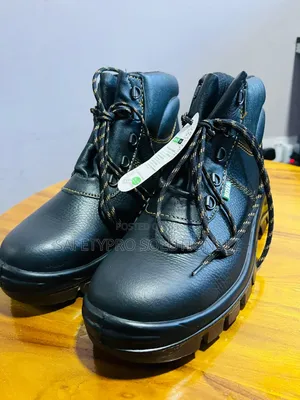 Safety Boots ( Bova Neoflex)