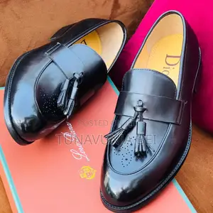 Moccains Dior
