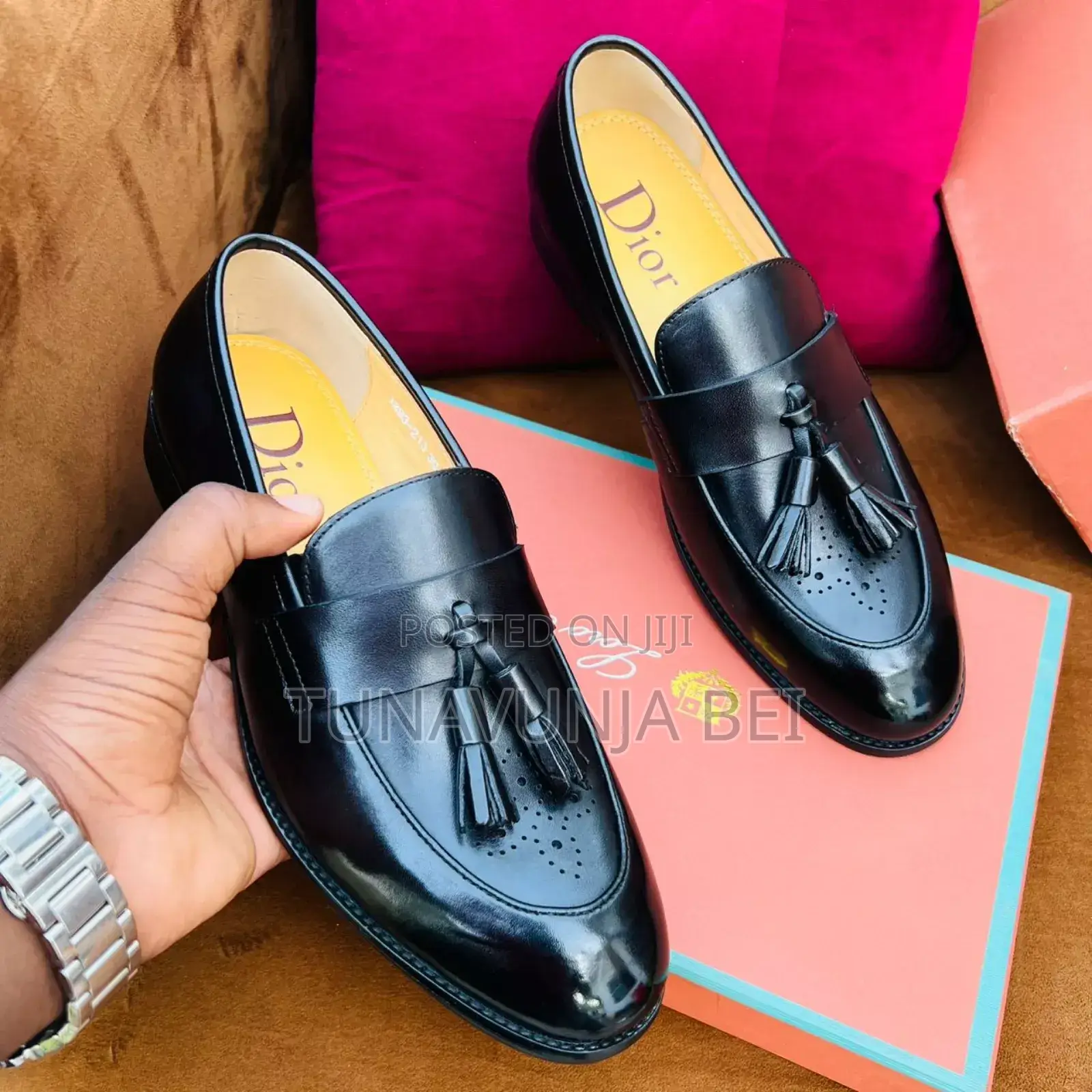 Moccains Dior