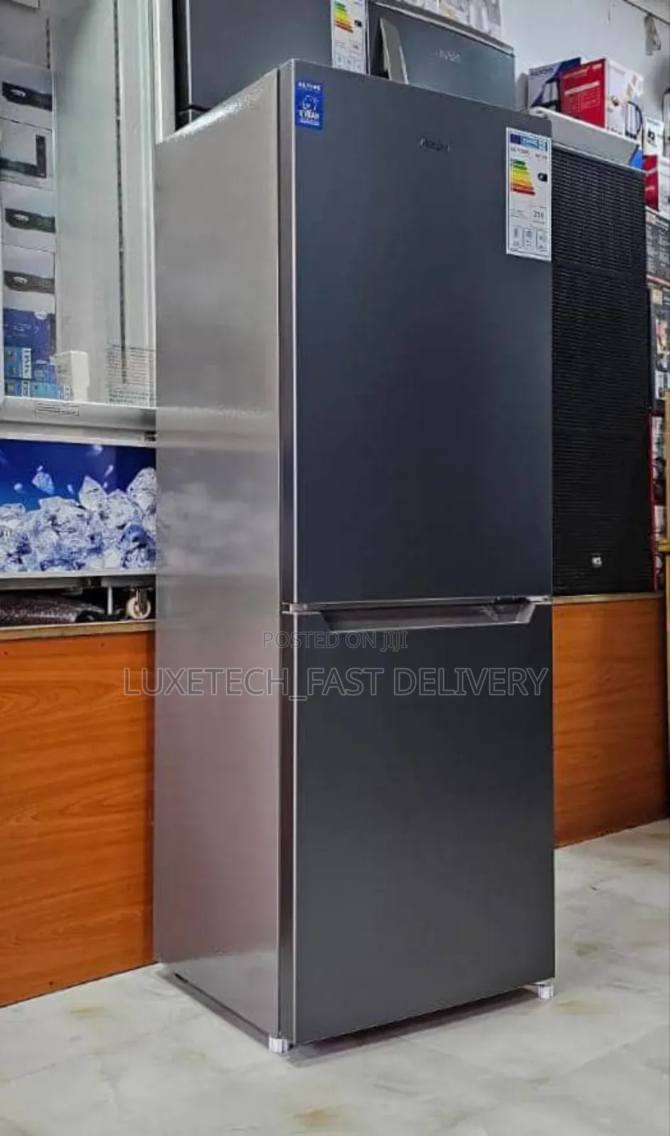 Ailyons Fridge 227L With Bottom Freezer