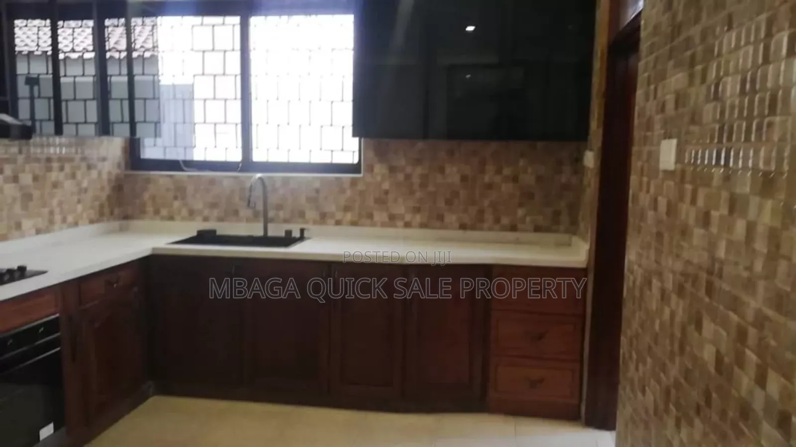 5bdrm House in Msasani Kimweri Road for rent
