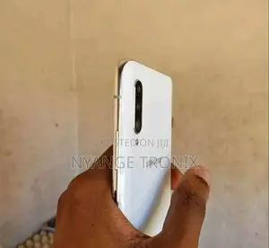 New Samsung Galaxy A90 5G 128 GB White