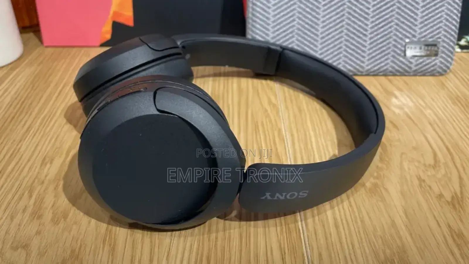 Sony WH-CH520 Wireless on-Ear Headphones (Black)