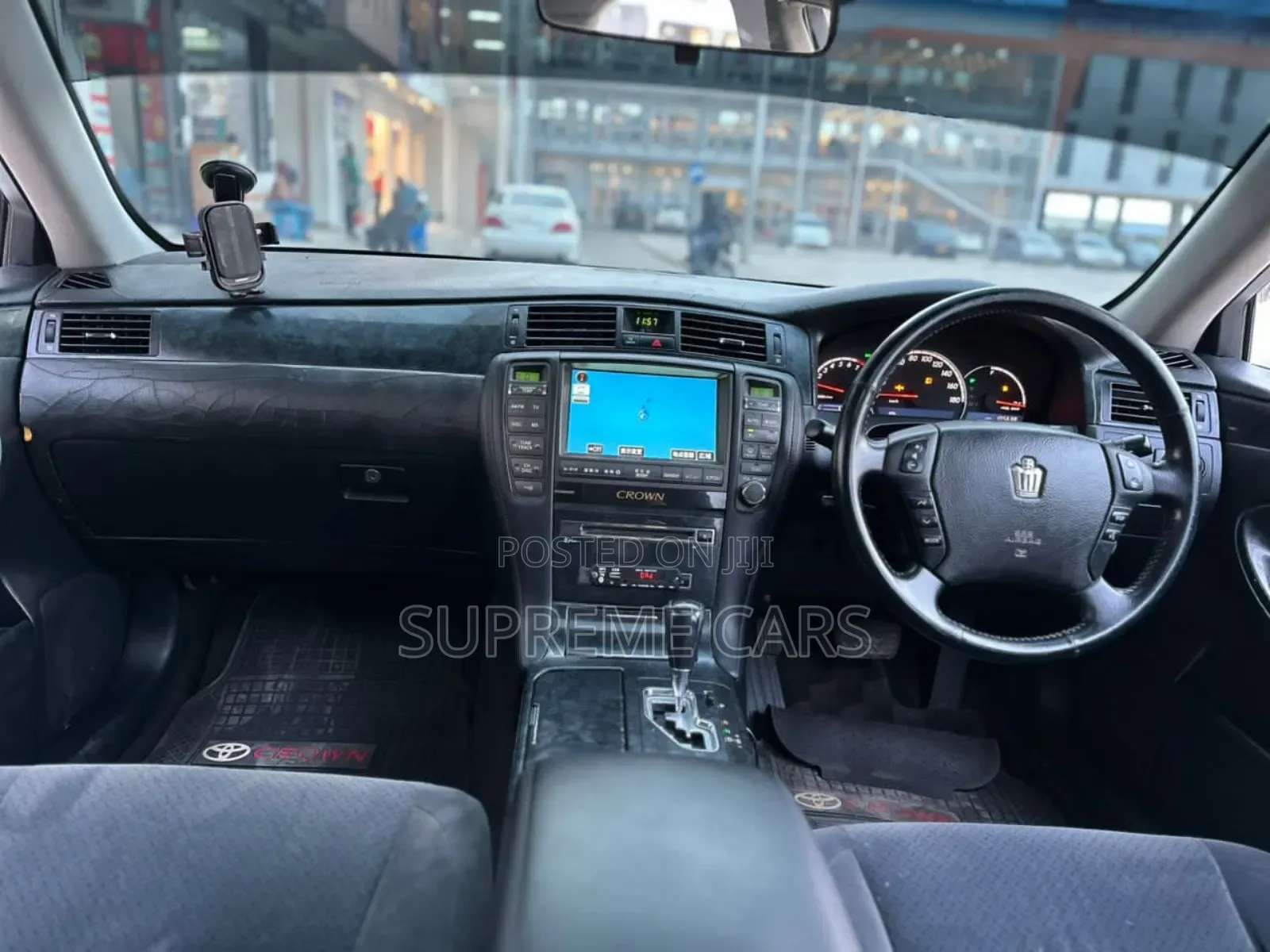 Toyota Crown 2006 White