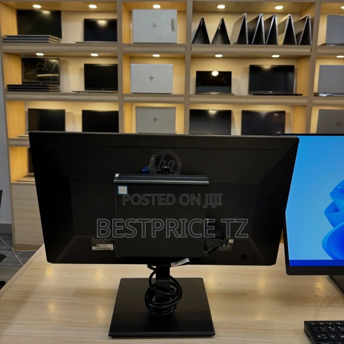 Desktop Computer HP AiO 24 8GB Intel Core I5 HDD+SSD 256GB