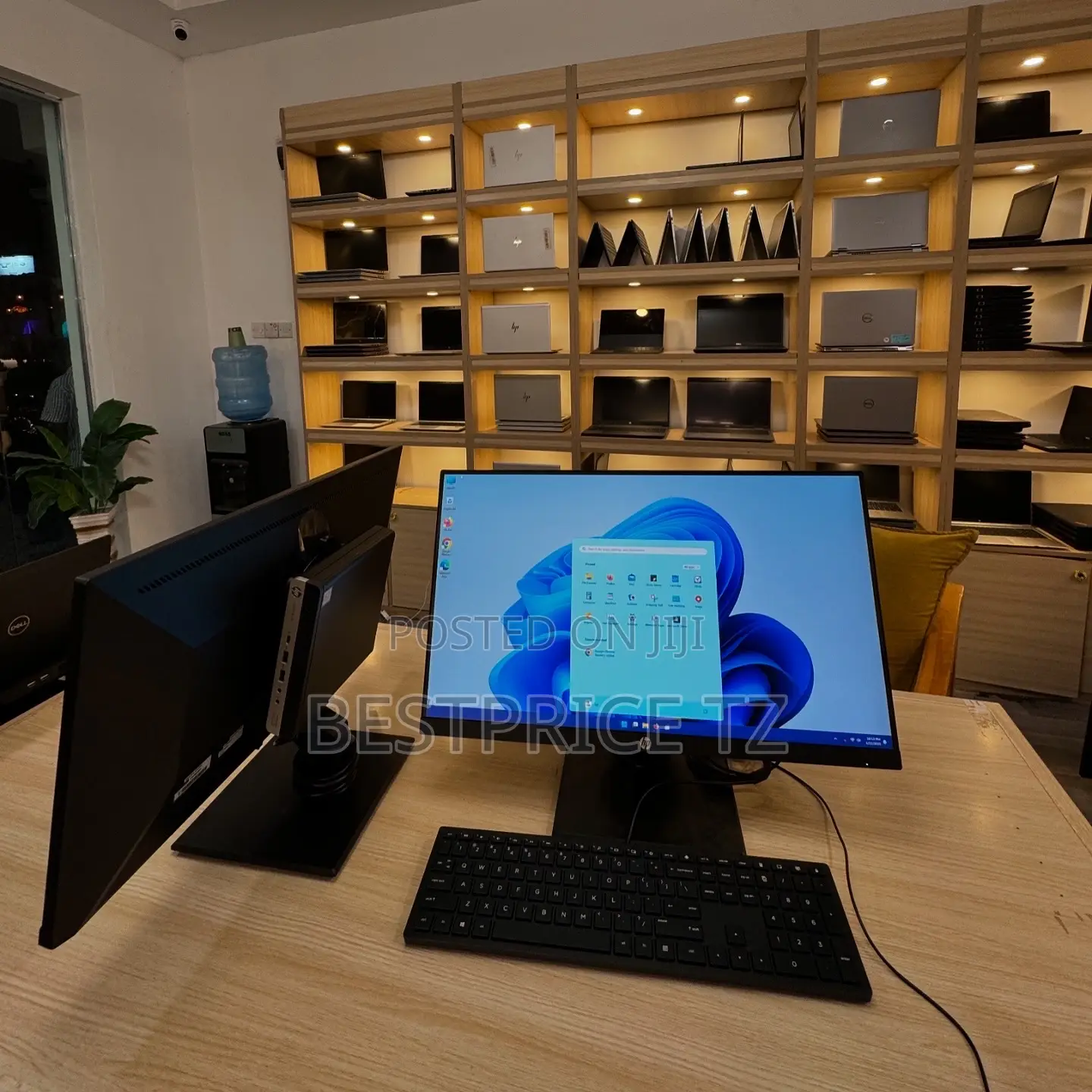 Desktop Computer HP AiO 24 8GB Intel Core I5 HDD+SSD 256GB