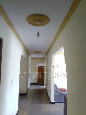 8bdrm House in Tanzania Daresalaam, Ilala for sale