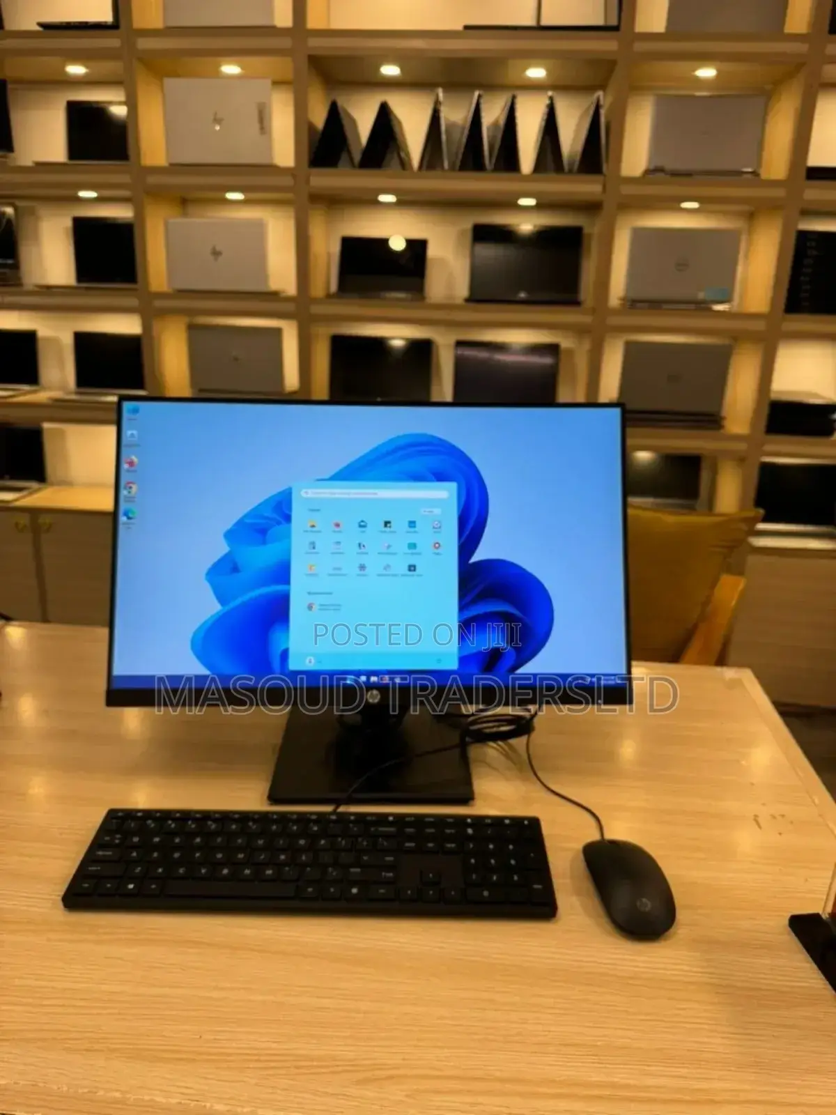 Desktop Computer HP 200 G4 All-in-One 8GB Intel Core I5 SSD 256GB