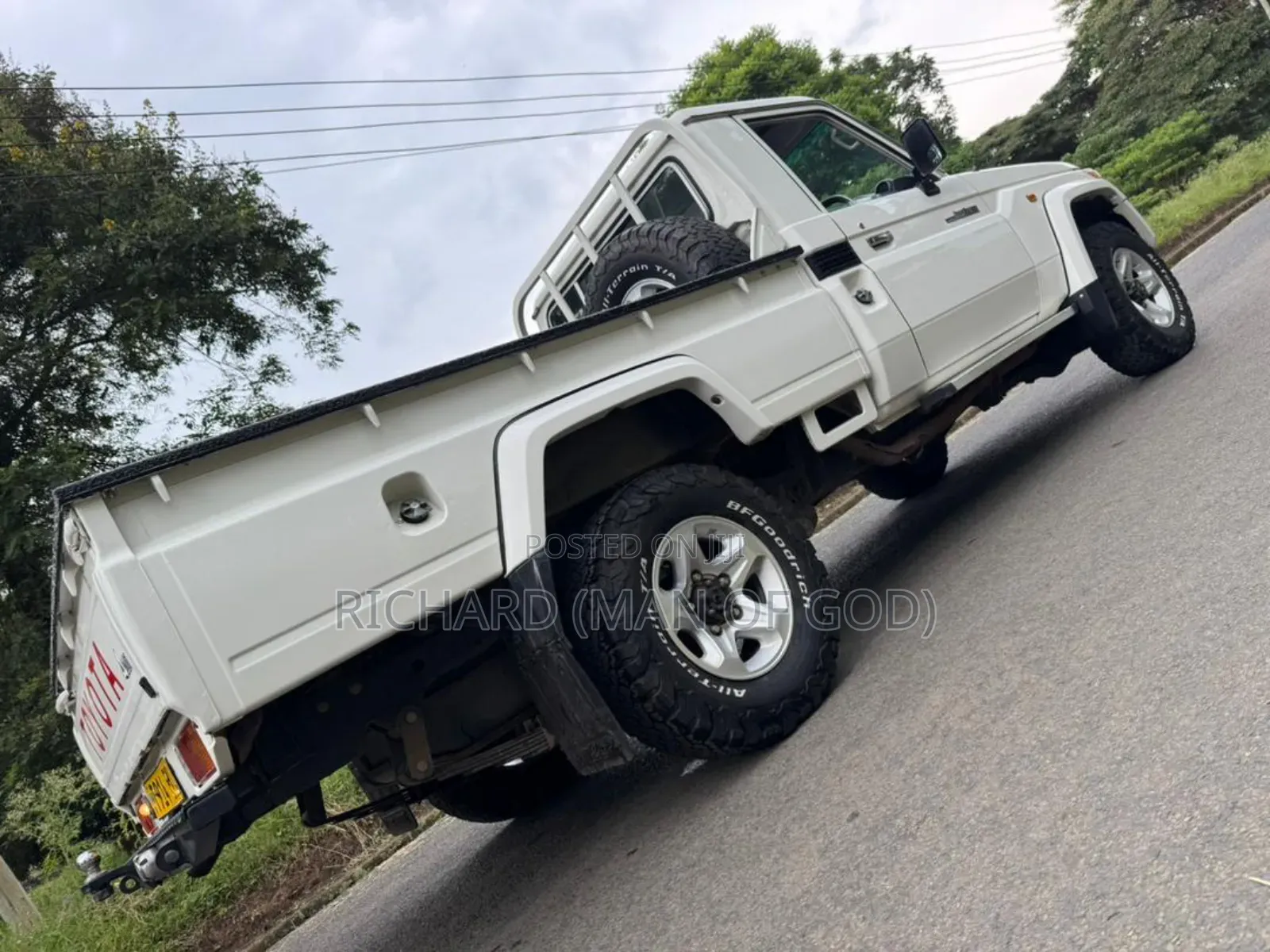 Toyota Land Cruiser 2013 White