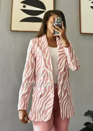 Ladies Smart Suit