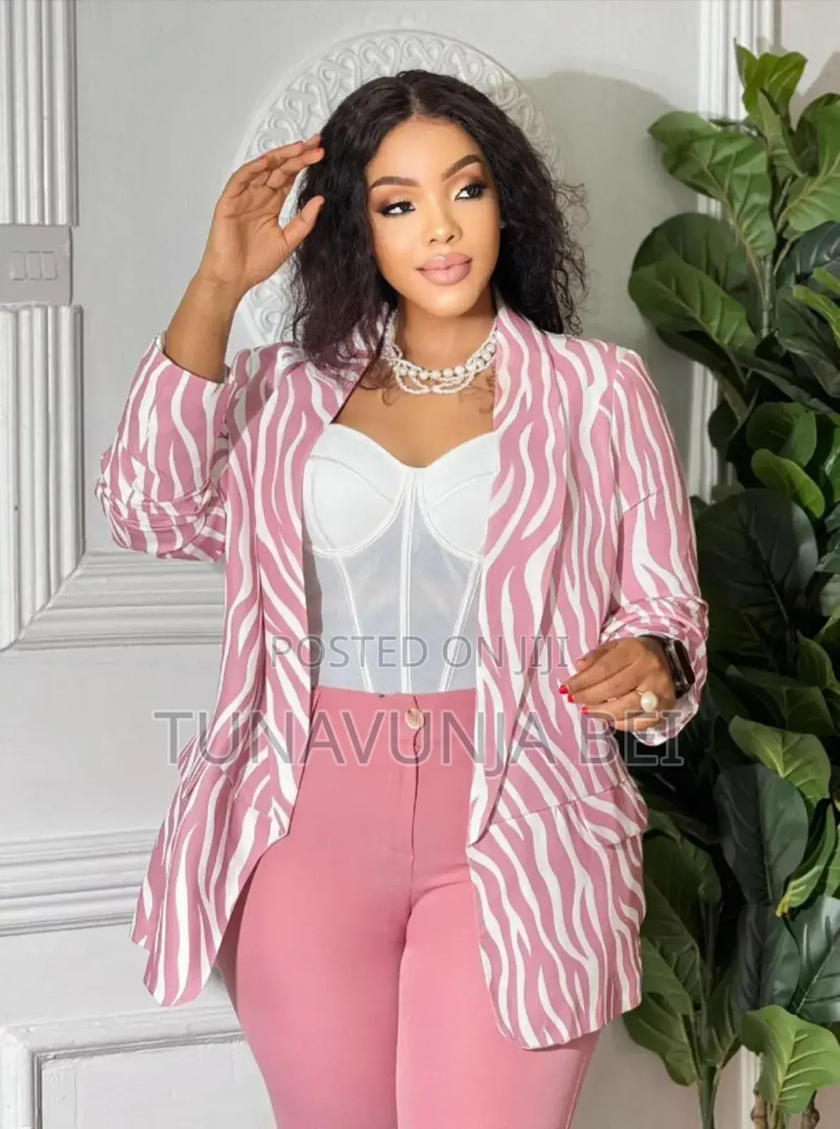 Ladies Smart Suit