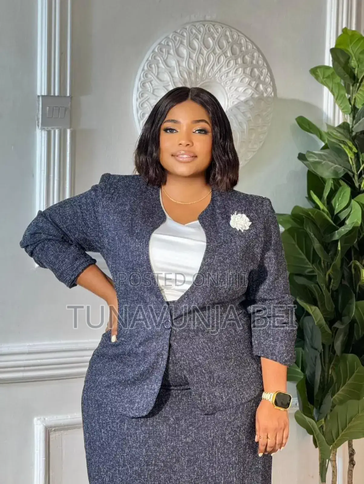 Collerless Skirt Suit