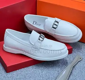 Loafers Mpya Za Ngozi Na Kali Mno
