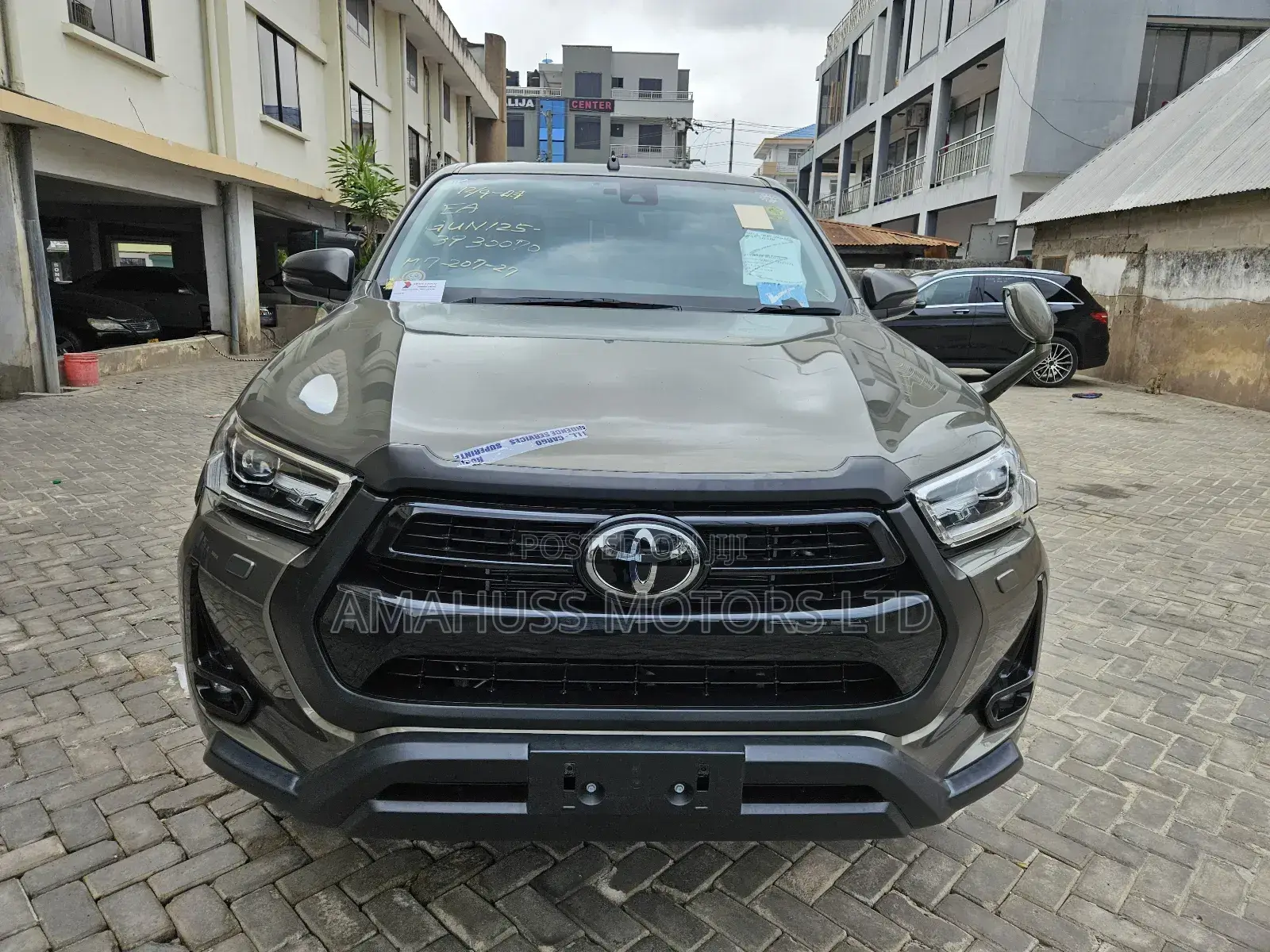 Toyota Hilux 2021 Gold