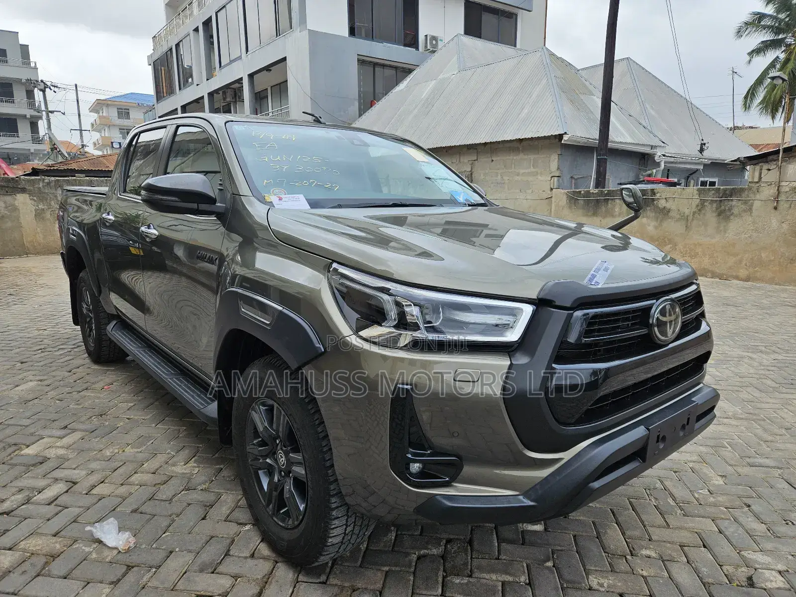 Toyota Hilux 2021 Gold