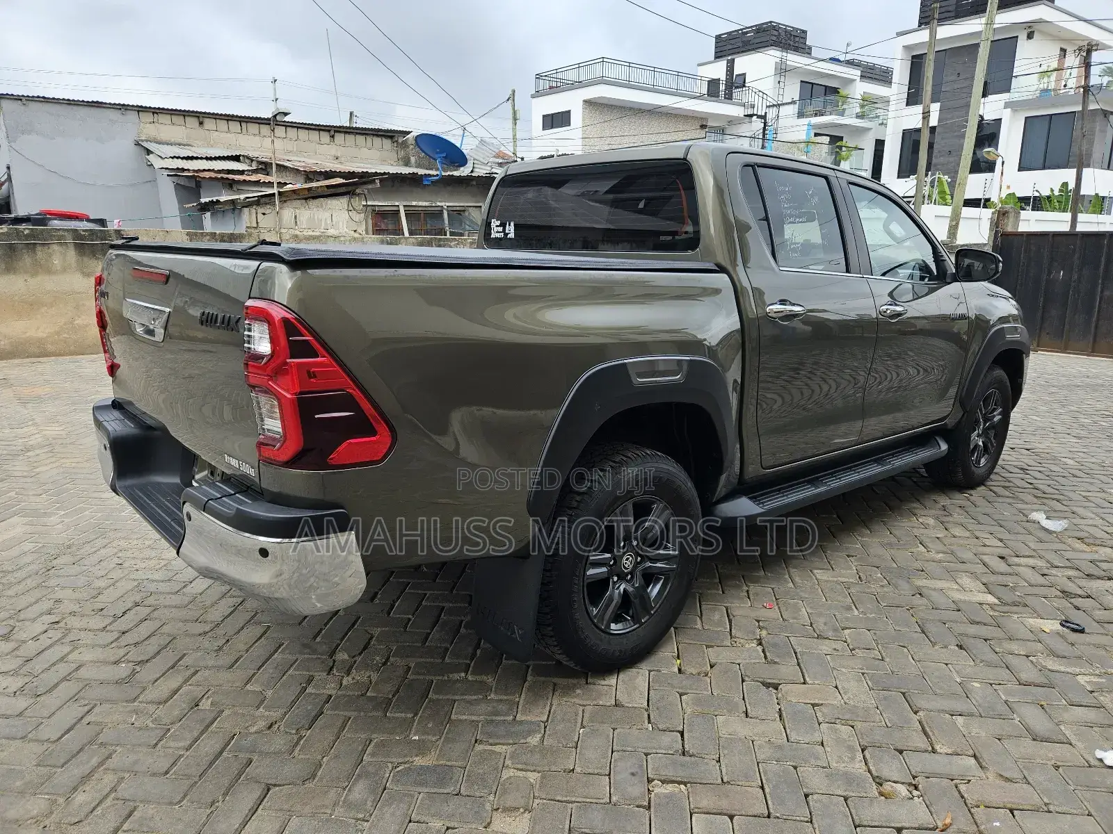 Toyota Hilux 2021 Gold