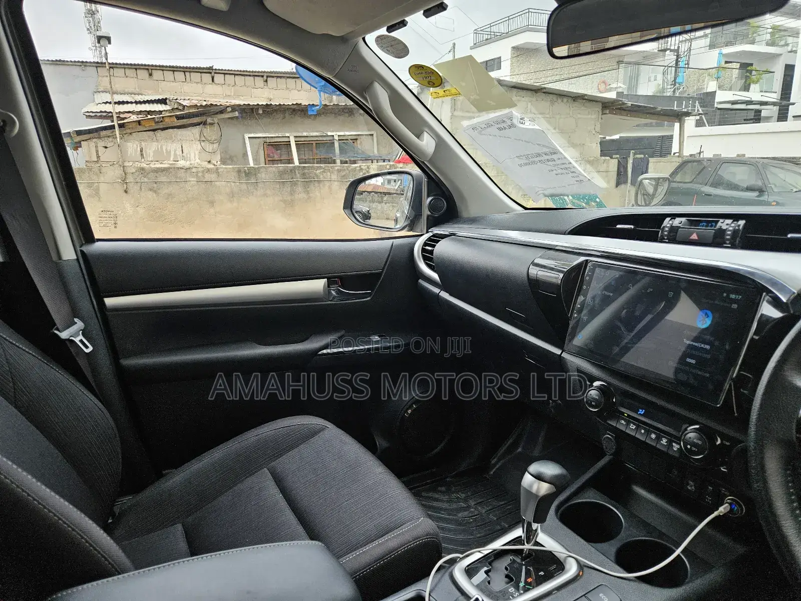 Toyota Hilux 2021 Gold