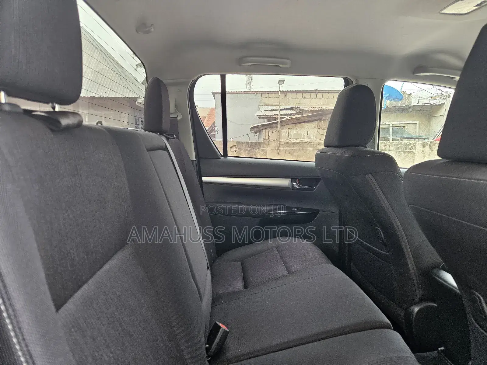 Toyota Hilux 2021 Gold