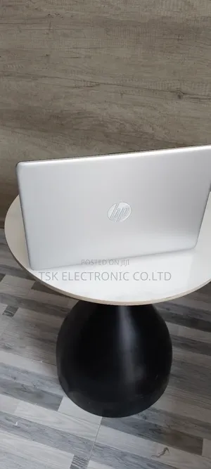 New Laptop HP 8GB Intel Core I5 SSD 512GB