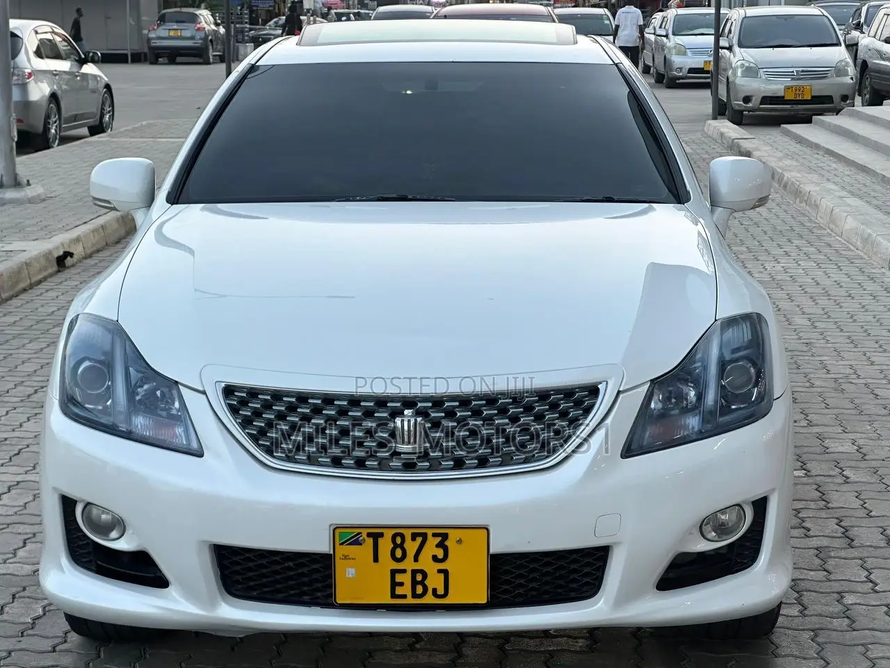 Toyota Crown 2009 White